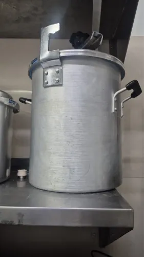ACEITO OFERTA Panela de pressão industrial grande