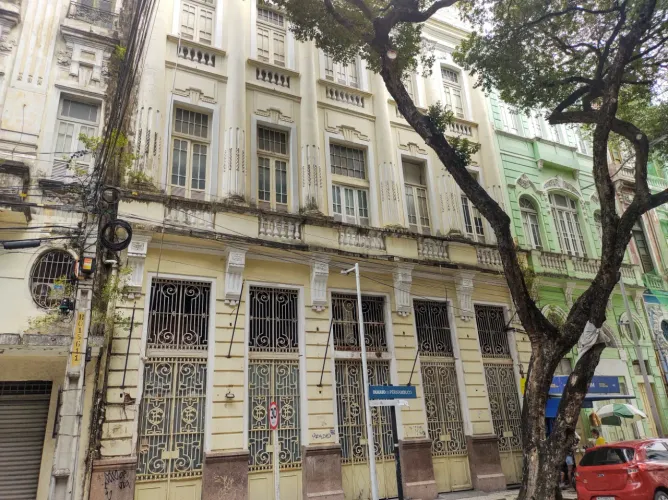 Prédio inteiro no Bairro do Recife dois mil metros quatro andares com elevador