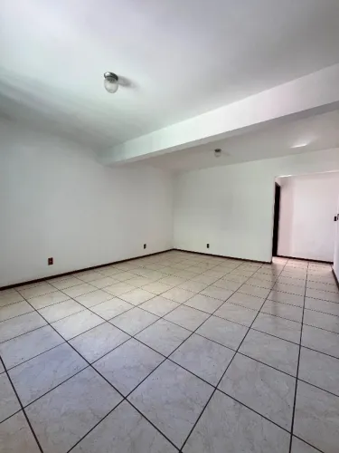 Apartamento 03 Dormitórios (próximo à Universidade Franciscana)