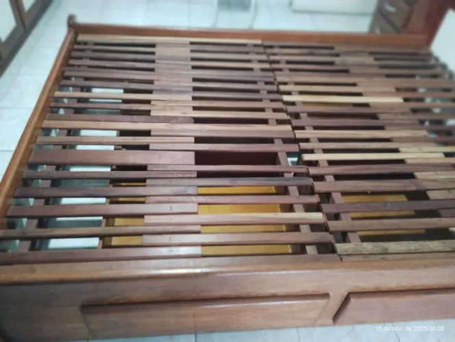 Vendo cama de casal
