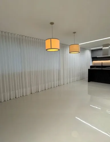 Cortina no Linho Branco com Blackout 70% Prega Wave