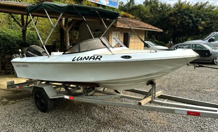 Barco - lancha 18" pés - Motor Mercury 40hp
