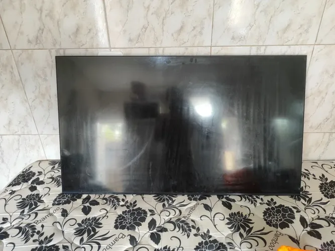 Tv Samsung smart 4k 50 polegadas, Com defeito