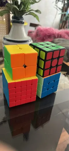 4 cubos mágicos por 50