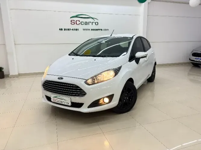 Ford Fiesta 1.6 16V Flex Aut. 5P 2016