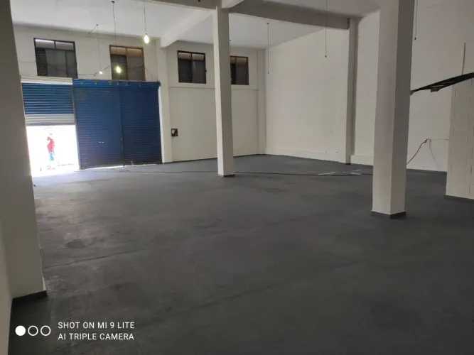 Galpão/Depósito/Armazém para aluguel possui 400 metros quadrados