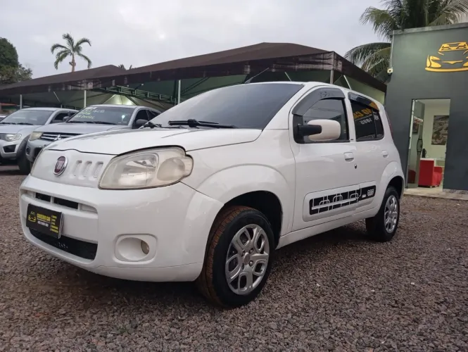 Fiat Uno Vivace Celeb. 1.0 EVO F.flex 8V 5P 2011