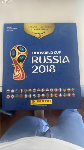 Álbum da copa capa dura 2018 (completo)