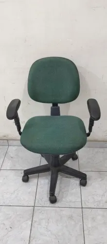 Vendo cadeira de escritório - R$200,00