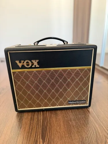 Amplificador VOX VT20+ Valvetronix