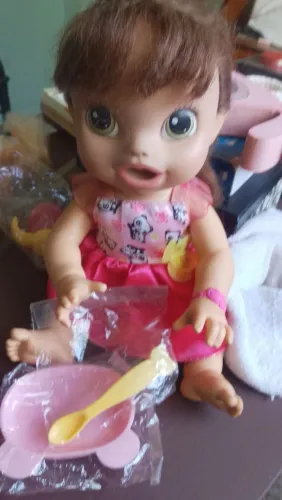 Baby Alive hora de comer.