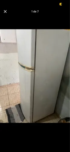 Geladeira cônsul usada