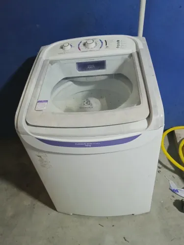 Máquina de lavar Eletrolux 13 kg