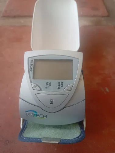 Medidor de pressão G-Tech Usado