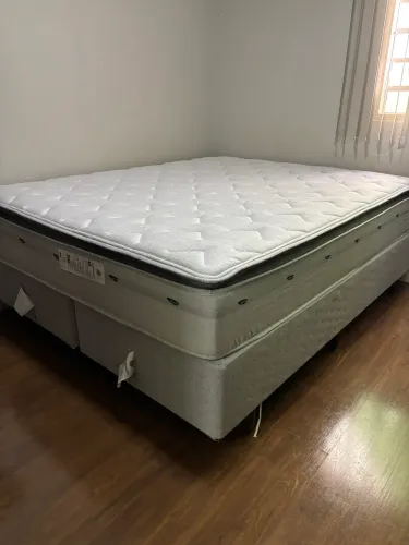 Cama Box Queen Herval Semi Nova - Excelente Estado | R$ 2.700, em Até 10x