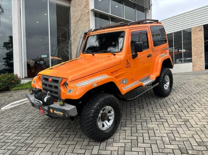 Troller T-4 4X4 3.2 TDI Cap.rígida Die. AUT 2013