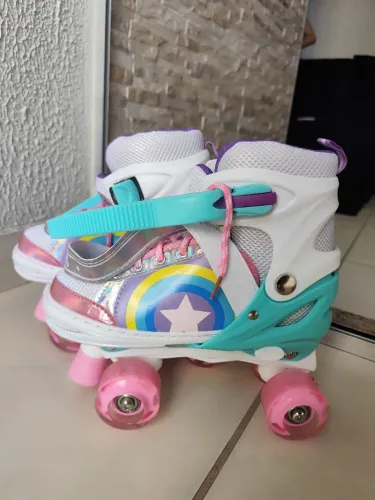Patins infantil n° 32 ao 35.