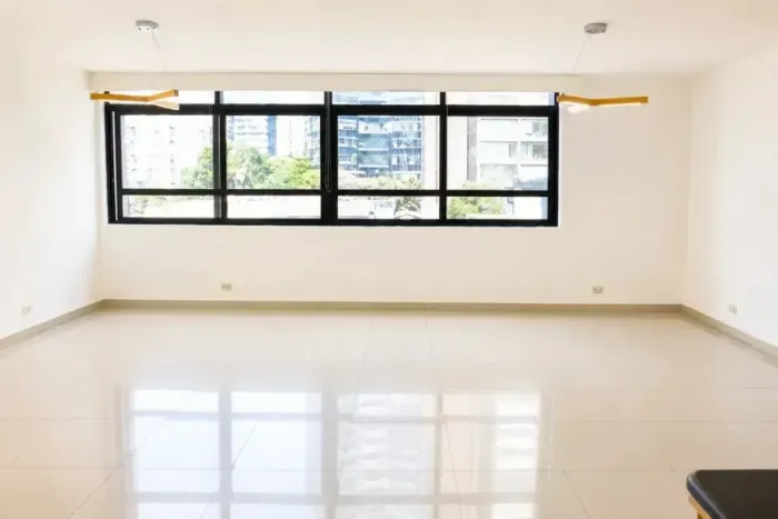 Apartamento para locação em Itaim Bibi com 2 quartos, sendo 1 suíte, 102m²
