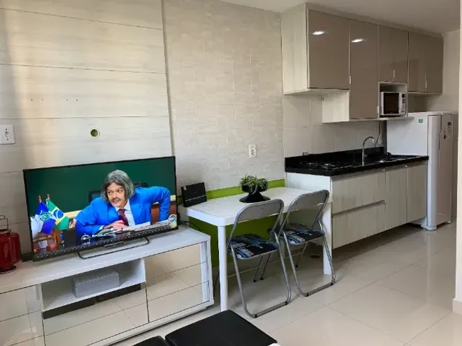 CARnAVAl flat M0BlLIAD0, B0A VlAGEM finamente DEC0RAD0 de LUX0