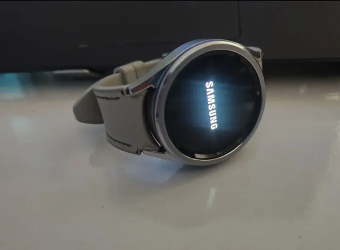 Smartwatch Samsung Galaxy Watch6 Classic LTE 43mm Excelente Estado | LTE, GPS, NFC e Sup