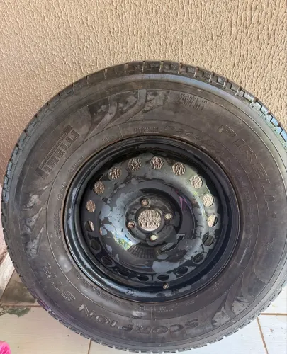 Estepe camionete P265 70 R 16