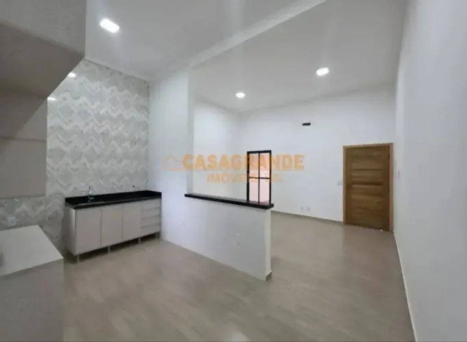 Casa nova com 03 quartos -105m² - Repleta de armários- jardim Satélite SJC