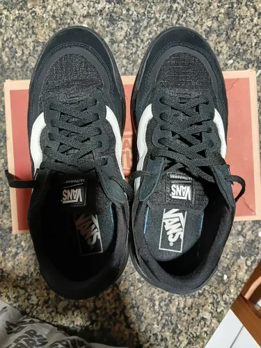 TENIS VANS ULTRARANGE TAM 40