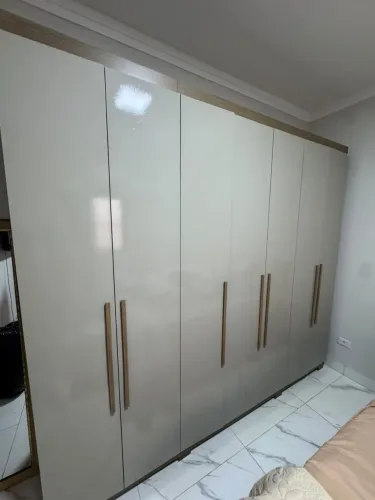 Guarda-roupas casal 7 portas 