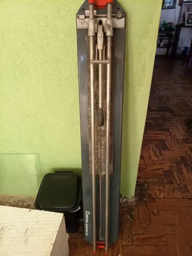 Corta pisos Manual