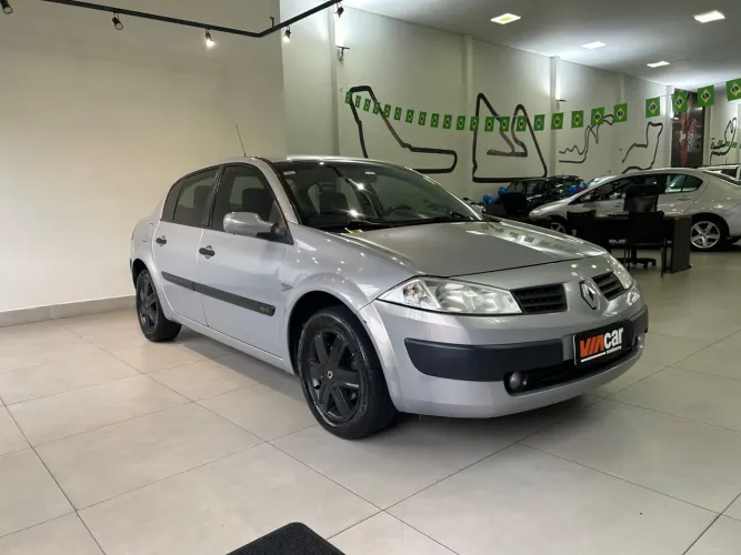 Renault Megane Sed. Extreme Hi-flex 1.6 16V Mec. 2007