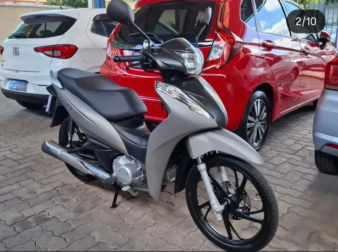 Biz 125 2024 com 4.200 km