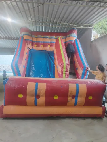 Escorregador inflável
