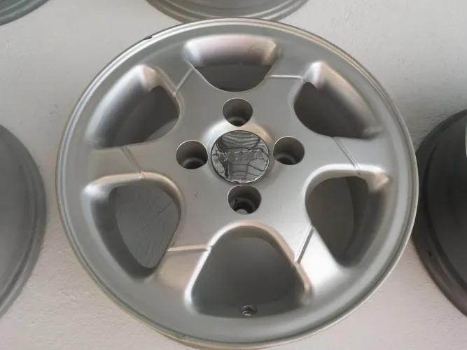 Rodas aro 13 Fiat Marea Turbo Acabamento prata 4x98 novas