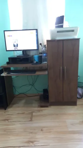 Mesa Computador com Armário Embutido