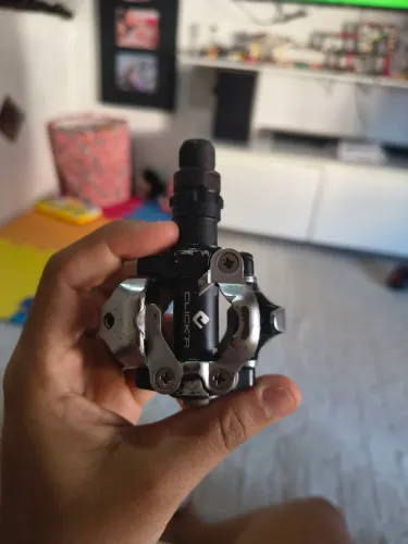 Pedal de bicicleta