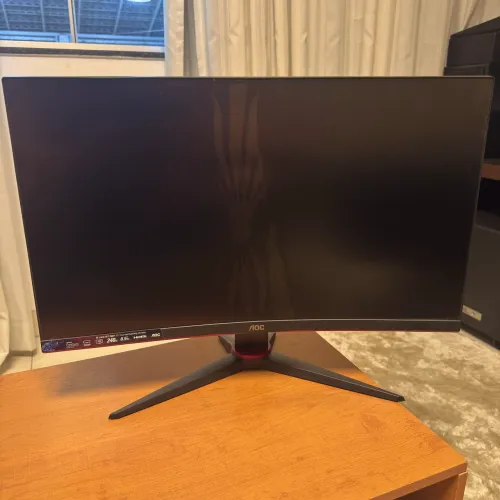 Monitor AOC C27G2 240hz com tela quebrada