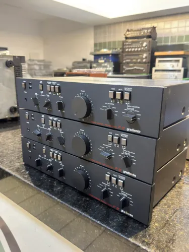 Novíssimo Pré Amplificador Gradiente Esotech model P-II(revisado com garantia)!