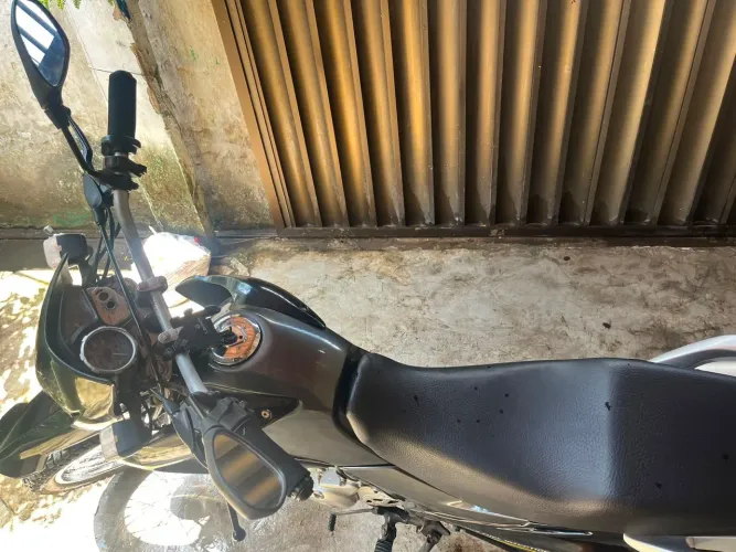 Vendo moto honda 150 bros