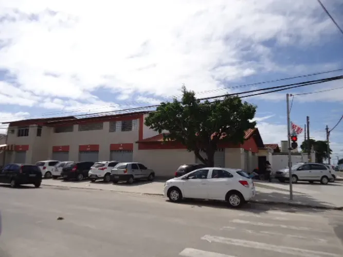 PARREÃO - Rua Tertuliano Sales, 423 Sala 103 Aproximadamente 38m², Sala, W.C - Estacioname