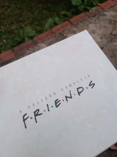 ITEM DE COLECIONADOR - COLEÇÃO COMPLETA DE FRIENDS - COM NOTA FISCAL