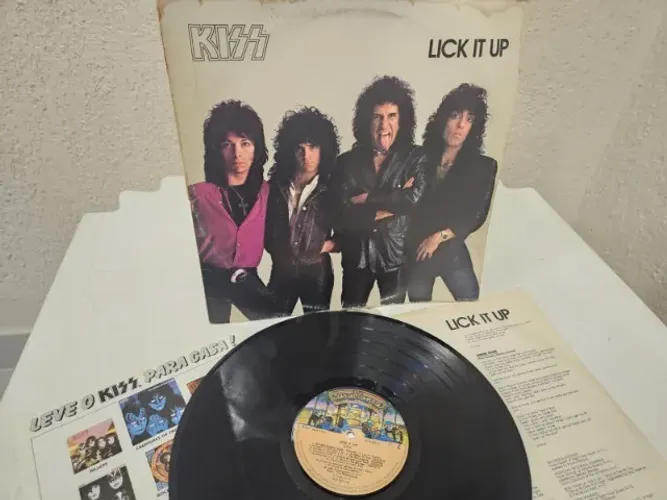 Disco de Vinil KISS - Lick It Up