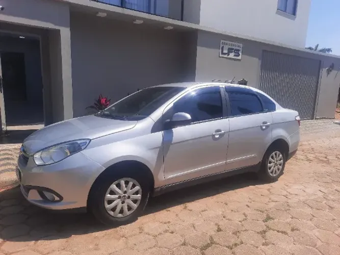 Fiat Grand Siena Attrac. 1.4 EVO F.flex 8V 2013