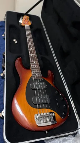 Music man StingRay 5c HH 2008