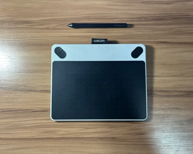 Tablet Wacom Intuos Small Mesa Digitalizadora