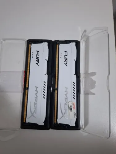 2x4GB Memória RAM FURY HYPERX 1866MHZ