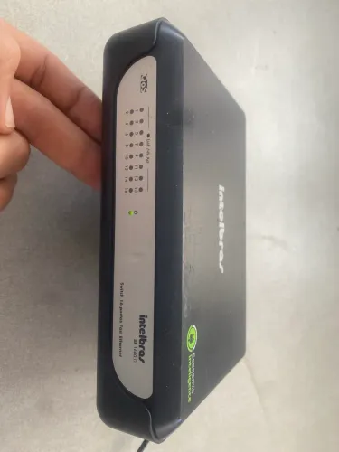 Switch Fast Ethernet Com Qos Sf 1600d Intelbrás (Usado)