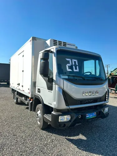 Iveco Tector 9-190 Baú Refrigerado - 2020