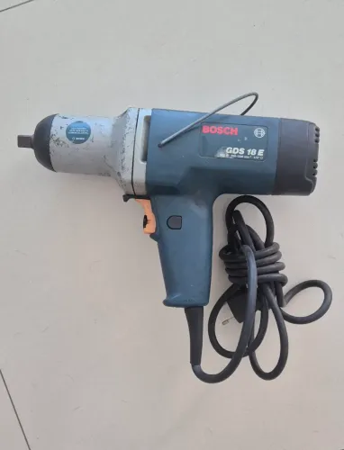 chave de impacto elétrica Bosch GDS 18 E Professional