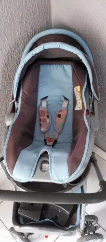 vendo carinho de bebê mais bebê conforto 