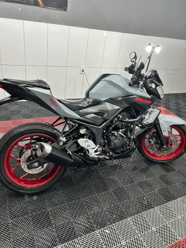 Moto MT03 linda aceito cartão